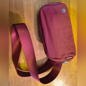 LULULEMON Everywhere Belt Bag 1L Maroon Wine Sling Crossbody Fanny Pack